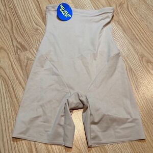 NWT SlimShaper by Miracle Brands Back‎ Magic High Waist Thigh Slimmer shapewear